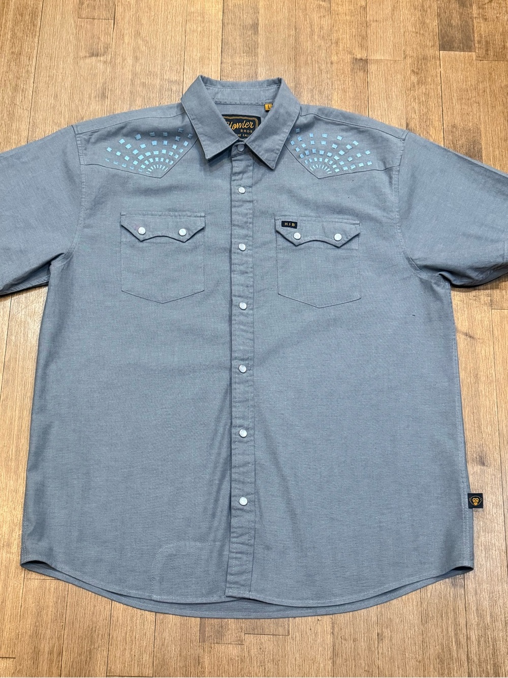 Howler Brothers - Embroidered Crosscut Deluxe Short Sleeve Shirts - LARGE